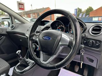 Ford Fiesta 1.0T EcoBoost Zetec Euro 5 (s/s) 5dr