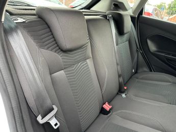 Ford Fiesta 1.0T EcoBoost Zetec Euro 5 (s/s) 5dr