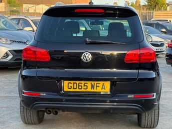 Volkswagen Tiguan 2.0 TDI BlueMotion Tech R-Line Edition DSG 4WD Euro 6 (s/s) 5dr