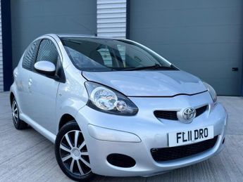 Toyota AYGO 1.0 VVT-i Ice Euro 5 5dr
