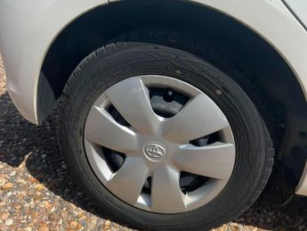 Toyota Yaris 1.0 Dual VVT-i Icon 5dr Multidrive Euro6