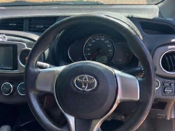 Toyota Yaris 1.0 Dual VVT-i Icon 5dr Multidrive Euro6
