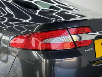 Jaguar XF 2.2d Premium Luxury Auto Euro 5 (s/s) 4dr