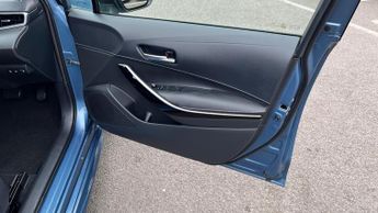 Toyota Corolla 1.8 VVT-h Design CVT Euro 6 (s/s) 5dr