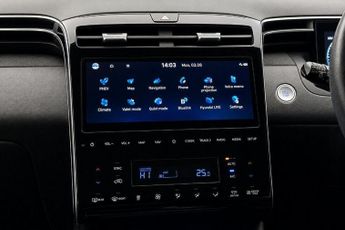 Hyundai TUCSON 1.6 T-GDi 13.8kWh Premium SUV 5dr Petrol Plug-in Hybrid Auto 4WD