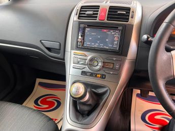 Toyota Auris 1.6 V-Matic TR 5dr