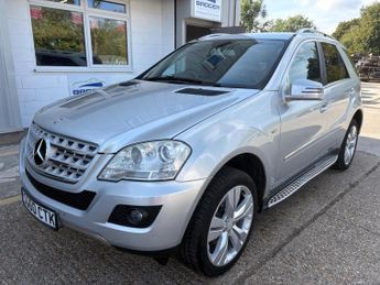 Mercedes M Class 3.0 ML300 CDI V6 BlueEfficiency Sport Tiptronic 4WD Euro 5 5dr