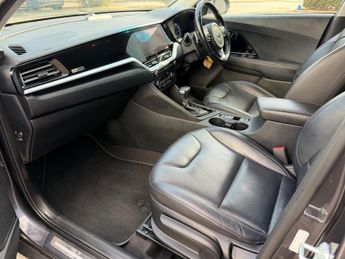 Kia Niro 1.6 GDi 8.9kWh 3 DCT Euro 6 (s/s) 5dr