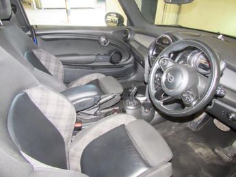 MINI Hatch 1.5 Cooper Steptronic Euro 6 (s/s) 3dr