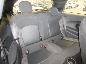 MINI Hatch 1.5 Cooper Steptronic Euro 6 (s/s) 3dr