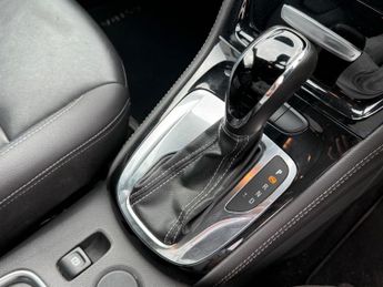 Vauxhall Astra 1.4i Turbo Elite Nav Auto Euro 6 (s/s) 5dr