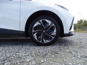 MG MG4 51kWh SE Auto 5dr