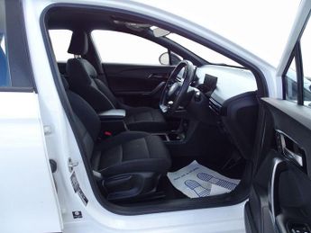 MG MG4 51kWh SE Auto 5dr
