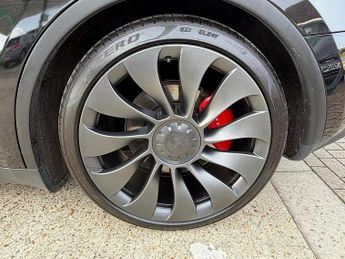 Tesla Model Y (Dual Motor) Performance SUV 5dr Electric Auto 4WDE (426 bhp)