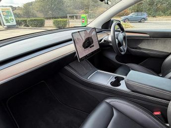 Tesla Model Y (Dual Motor) Performance SUV 5dr Electric Auto 4WDE (426 bhp)