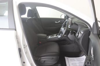 Hyundai KONA 39kWh SE Connect Auto 5dr (10.5kW Charger)