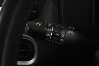 Hyundai KONA 39kWh SE Connect Auto 5dr (10.5kW Charger)