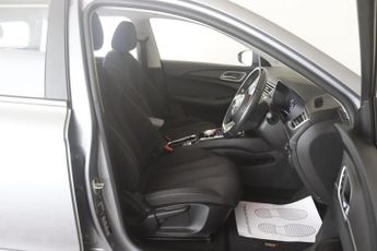 MG MG5 61.1kWh Excite Long Range Auto 5dr
