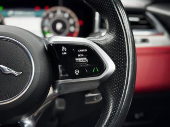 Jaguar F-PACE 2.0 P400e 17.1kWh R-Dynamic S Auto AWD Euro 6 (s/s) 5dr