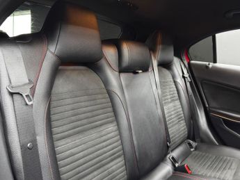 Mercedes-Benz A Class 1.6 A180 AMG Line (Executive) 7G-DCT Euro 6 (s/s) 5dr