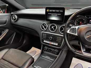 Mercedes-Benz A Class 1.6 A180 AMG Line (Executive) 7G-DCT Euro 6 (s/s) 5dr