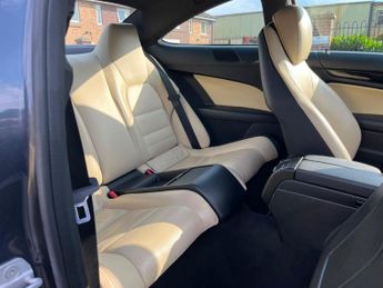 Mercedes-Benz C Class 2.1 C220 CDI BlueEfficiency Executive SE G-Tronic+ Euro 5 (s/s) 