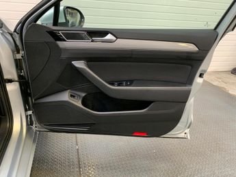 Volkswagen Passat 1.5 TSI EVO SE Nav DSG Euro 6 (s/s) 5dr