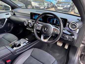 Mercedes-Benz A Class 1.5 A180d AMG Line (Premium) 7G-DCT Euro 6 (s/s) 5dr