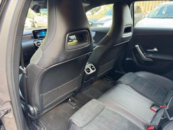 Mercedes-Benz A Class 1.5 A180d AMG Line (Premium) 7G-DCT Euro 6 (s/s) 5dr