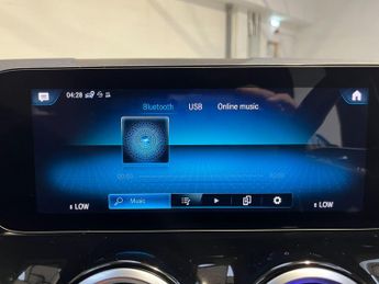Mercedes-Benz EQA EQA 250 66.5kWh AMG Line Auto 5dr