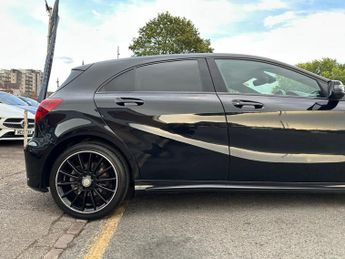 Mercedes-Benz A Class 2.1 A200d AMG Line (Premium) 7G-DCT Euro 6 (s/s) 5dr