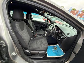Vauxhall Astra 1.4i Turbo SRi Sports Tourer 5dr Petrol Auto Euro 6 (s/s) (150 p