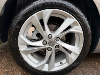 Vauxhall Astra 1.4i Turbo SRi Sports Tourer 5dr Petrol Auto Euro 6 (s/s) (150 p