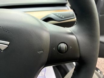 Tesla Model 3 (Dual Motor) Long Range Auto 4WDE 4dr
