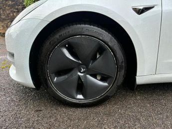 Tesla Model 3 (Dual Motor) Long Range Auto 4WDE 4dr