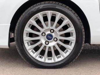 Ford Fiesta 1.0T EcoBoost Titanium Euro 5 (s/s) 5dr