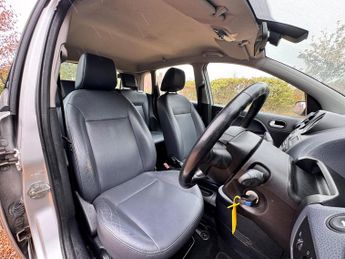 Ford Fiesta 1.6 Ghia 5dr