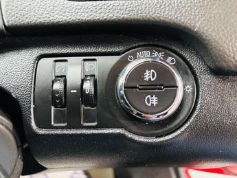 Vauxhall Insignia 2.0 CDTi SRi VX Line Nav Auto Euro 5 5dr