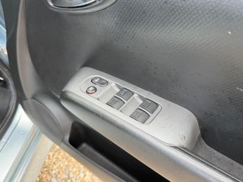 Honda Jazz 1.4 i-DSI Sport CVT-7 5dr