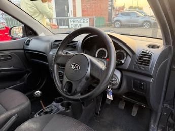Kia Picanto 1.1 Graphite 5dr