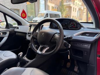 Peugeot 208 1.2 PureTech Allure Euro 6 (s/s) 5dr
