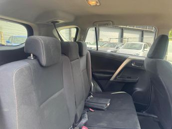 Toyota RAV4 2.0 D-4D Icon 2WD Euro 5 (s/s) 5dr