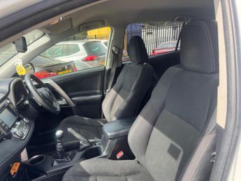 Toyota RAV4 2.0 D-4D Icon 2WD Euro 5 (s/s) 5dr