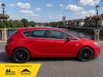 Vauxhall Astra 2.0 CDTi Elite Auto Euro 5 5dr