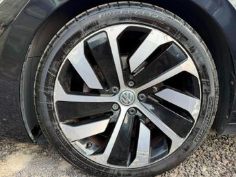 Volkswagen Arteon 2.0 TDI R-Line Fastback DSG Euro 6 (s/s) 5dr