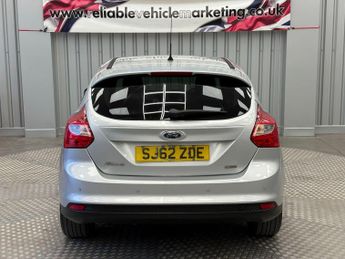 Ford Focus 1.0T EcoBoost Zetec Euro 5 (s/s) 5dr