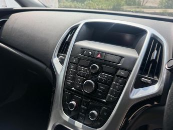 Vauxhall Astra 1.6 16v Exclusiv Auto Euro 5 5dr