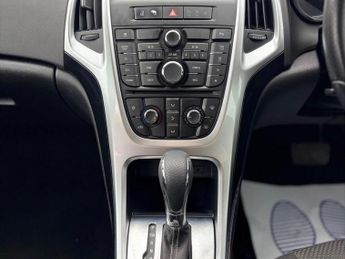 Vauxhall Astra 1.6 16v SRi Auto Euro 5 5dr