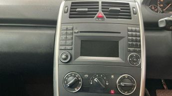 Mercedes-Benz A Class 1.5 A160 Avantgarde SE Hatchback 5dr Petrol CVT (164 g/km, 95 bh