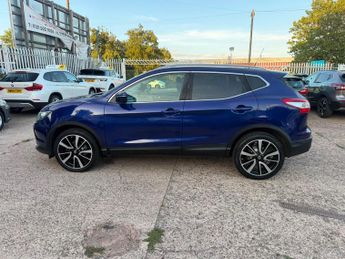 Nissan Qashqai 1.6 dCi Tekna XTRON 2WD Euro 5 (s/s) 5dr